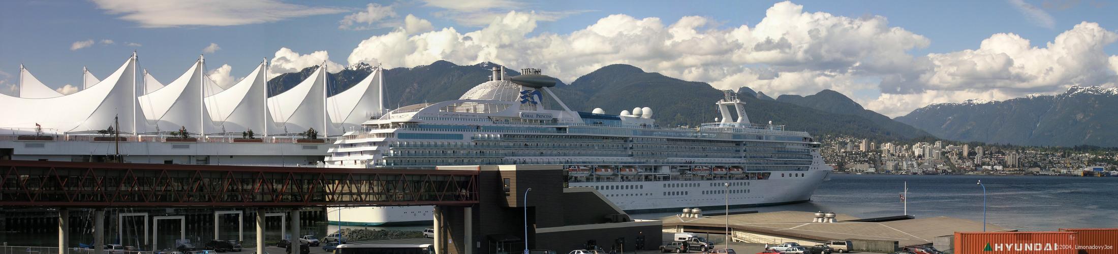 Coral Princess&ampCanada Place