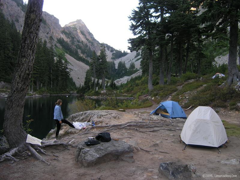 nice place by the lake